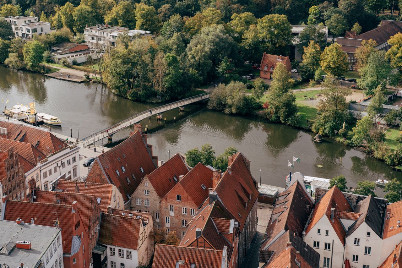 pexels-ekrulila-18898457 (1) Bausanierung mit Sandstrahlen: Wir sind Ansprechpartner für Architekten, Planer und Bauherren